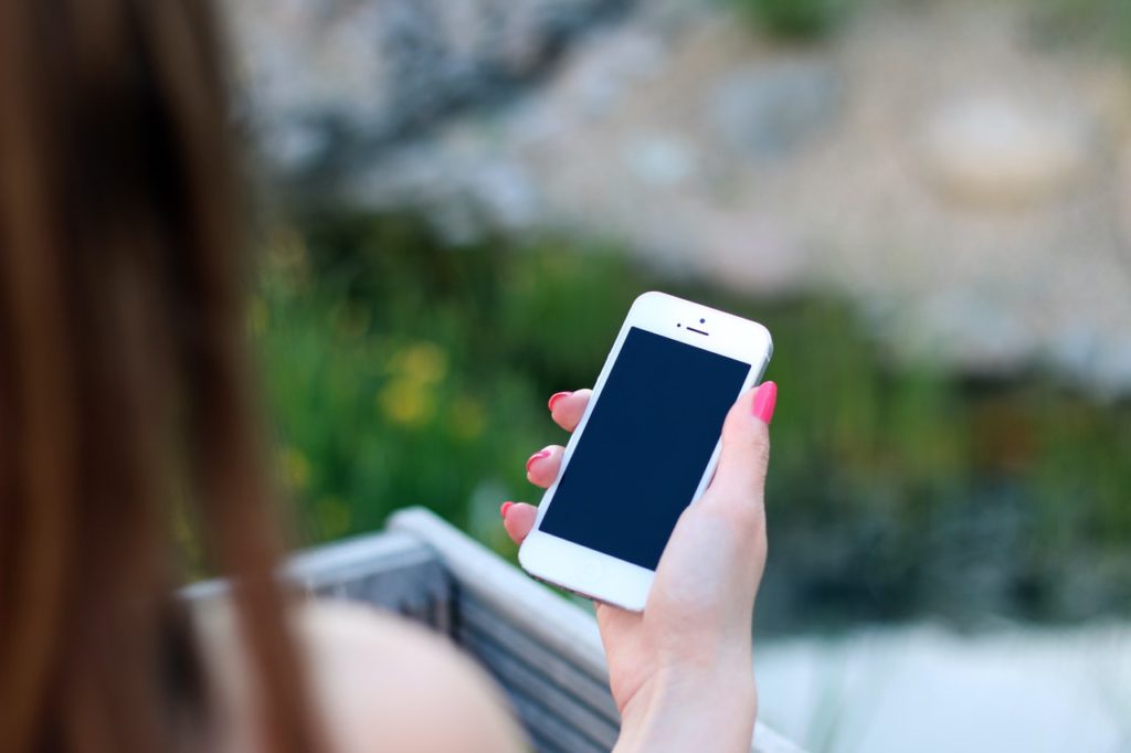 Cobrança indevida em plano de telefone celular